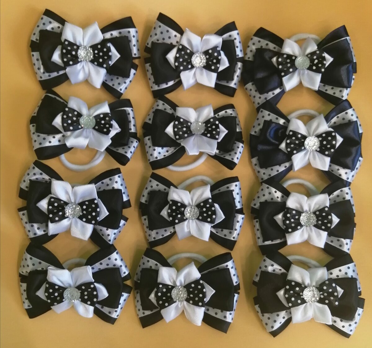 Фото автора. Таких бантиков я сделала более 30 штук