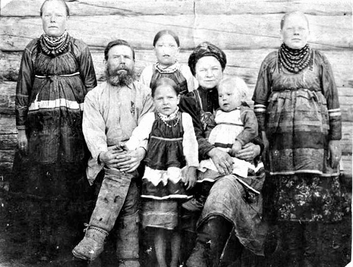 Семья чалдонов: "Я с женой, детьми и телохранителями".