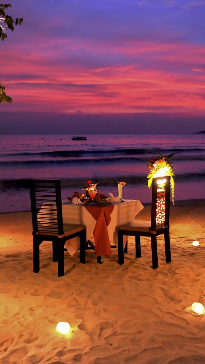 Я молчаливо выслушаю сон и всё, что ты мне скажешь в нём...