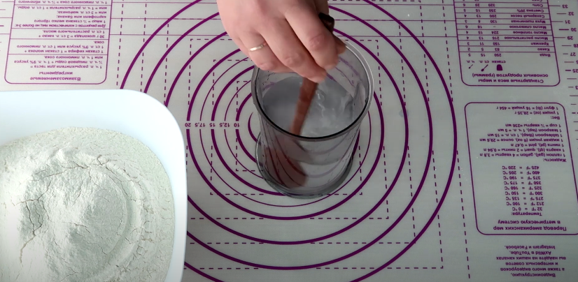 Растворяем соль в воде