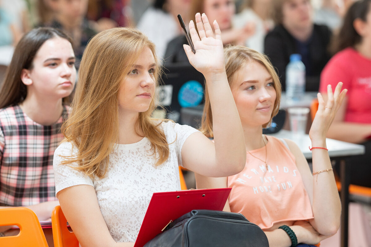 Максимум отзывы сотрудников. Maximum Education фото. Максимум Эдьюкейшн. Основатель максимум Эдьюкейшн. Maximum Education отзывы.