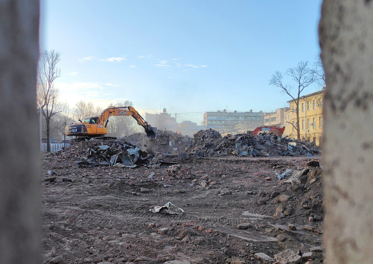 Остатки хлебзавода, 18.04.2022, фото автора