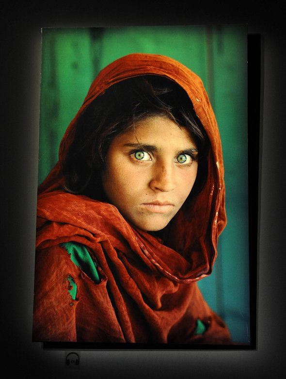 Шарбат Гула. Оригинальный снимок Стива Маккарри, сделанный в 1985 году. Фото: Imago / ТАСС 