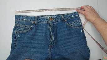 Тугому теперь в талии свободно, а в джинсах появилась изюминка, поясу в джинсах нашла отличную замену.