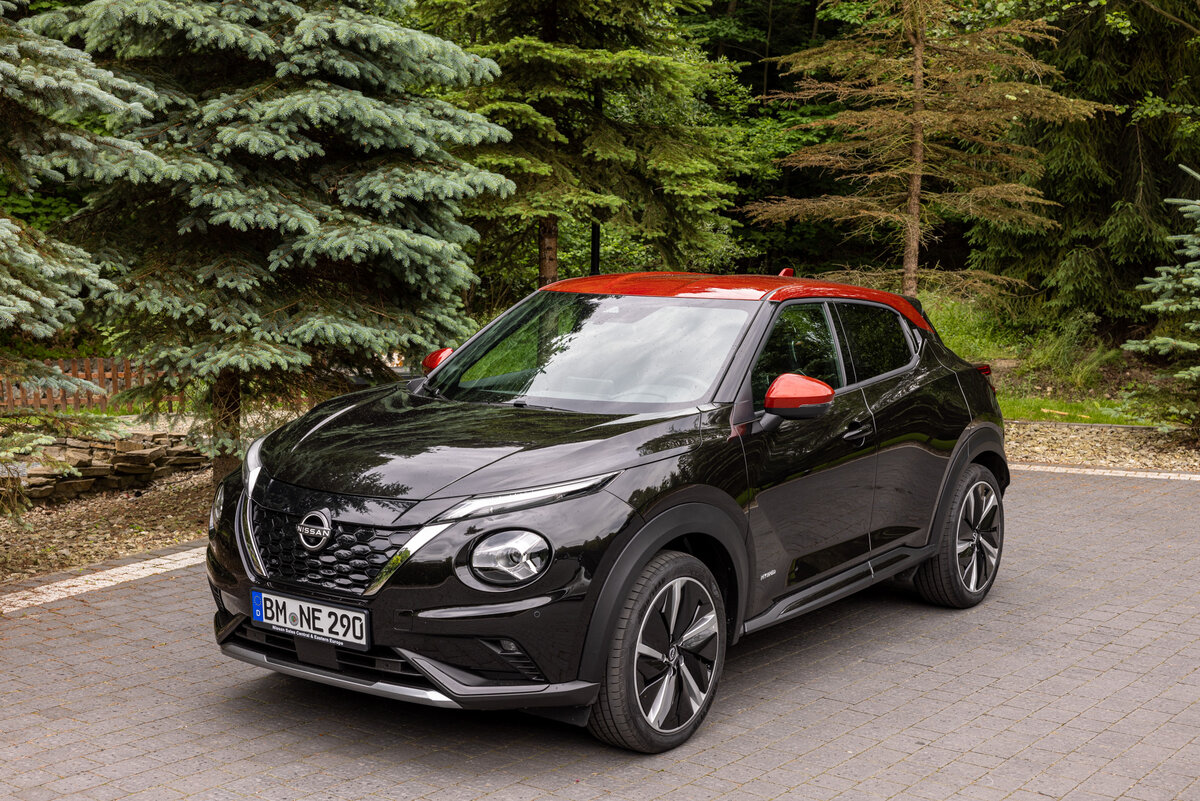 Nissan Juke 1.6 Hybrid уменьшил решетку радиатора