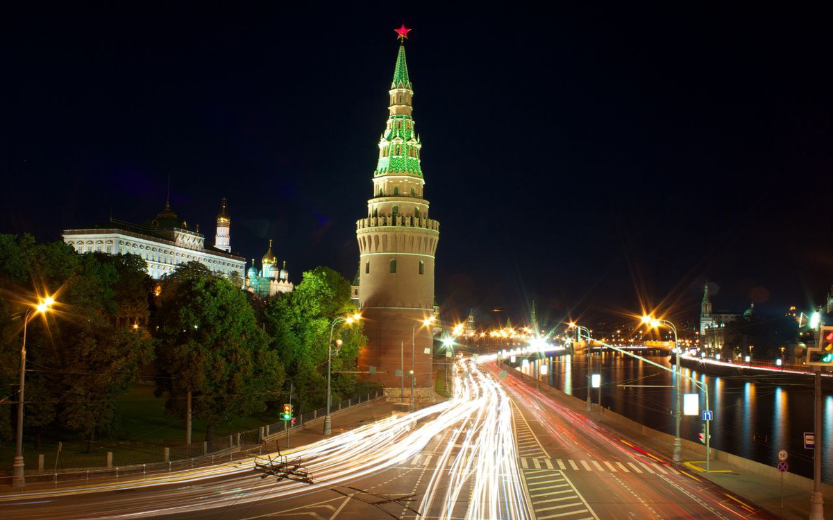 Обои на рабочий стол москва. Москва. Ночная Москва. Кремль ночью. Вечерний Кремль.