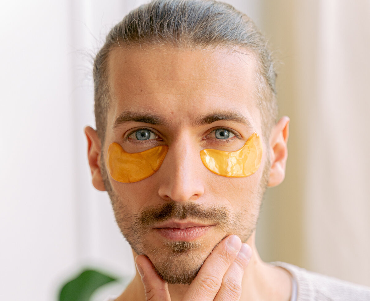 Чистая кожа важна мужчинам не меньше, чем девушкам. Фото ANTONI SHKRABA, используется по лицензии Creative Commons