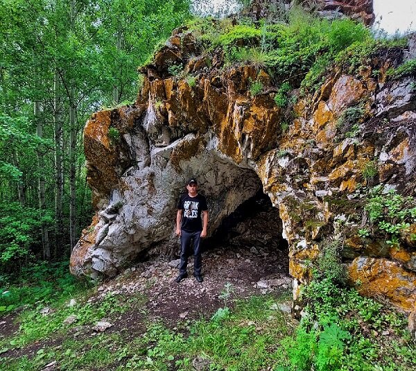 Пещеры Устиновского каньона, Челябинская область. Фото: Евгений Дунаев