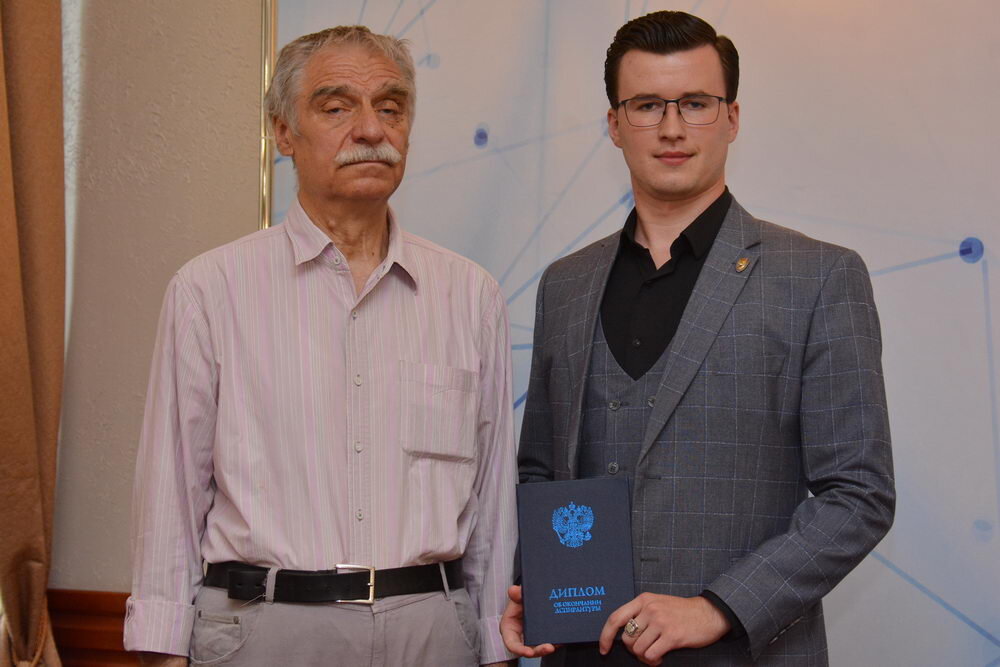Аспиранты кфу. Казань 2023 награждения. Аспирант года 2022. Аспирант года 2022. Аспирант года 2022.