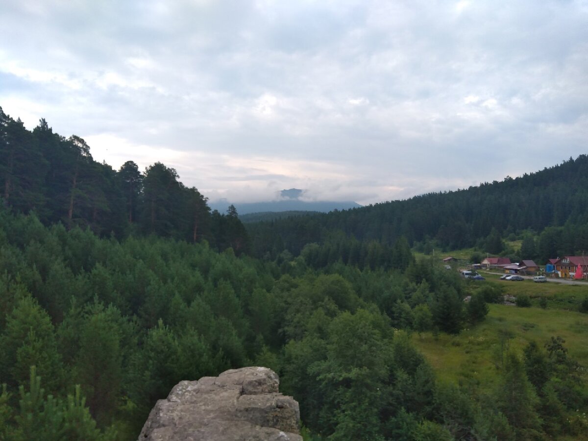 Вид в сторону Иремеля из с.Тюлюк