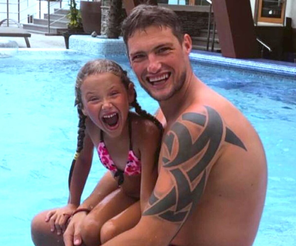     «Дочь от Элины пока не будет к нам приезжать»: Александр Задойнов рассказал о проблемах в семье