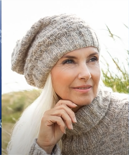 Собрала стильные советы по подбору правильной шапки для женщин старше 50
