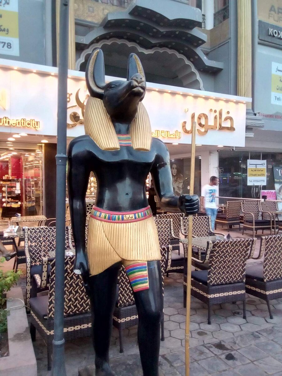 Моё фото с улицы Хургады для Дзена.