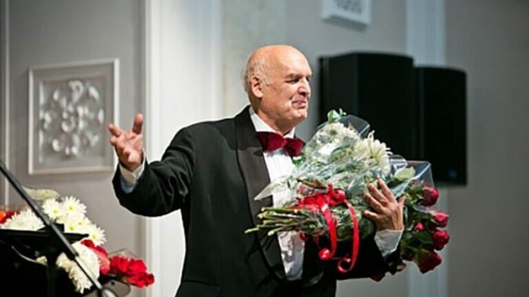    Оренбуржцев приглашают на творческий вечер Геннадия Соколова «Мое сердце отдаю слушателям» Кристина Просвиркина