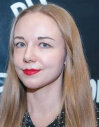 «Под руководством заведующей кафедрой, профессора Светланы Семеновы Тимофеевой я занимаюсь фитомайнингом в интересах золотодобывающих предприятий Бодайбинского района. Мы тестируем подсолнух, овёс и техническую коноплю, чтобы подобрать растения, соответствующие температурному режиму и длительности светового дня на севере Приангарья», - рассказала о тематике своих исследований Ирина Дроздова.