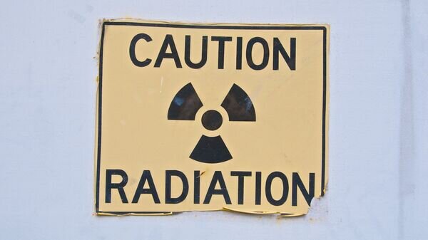   CC BY-SA 2.0 / Nomad Tales / Caution Radiation 2