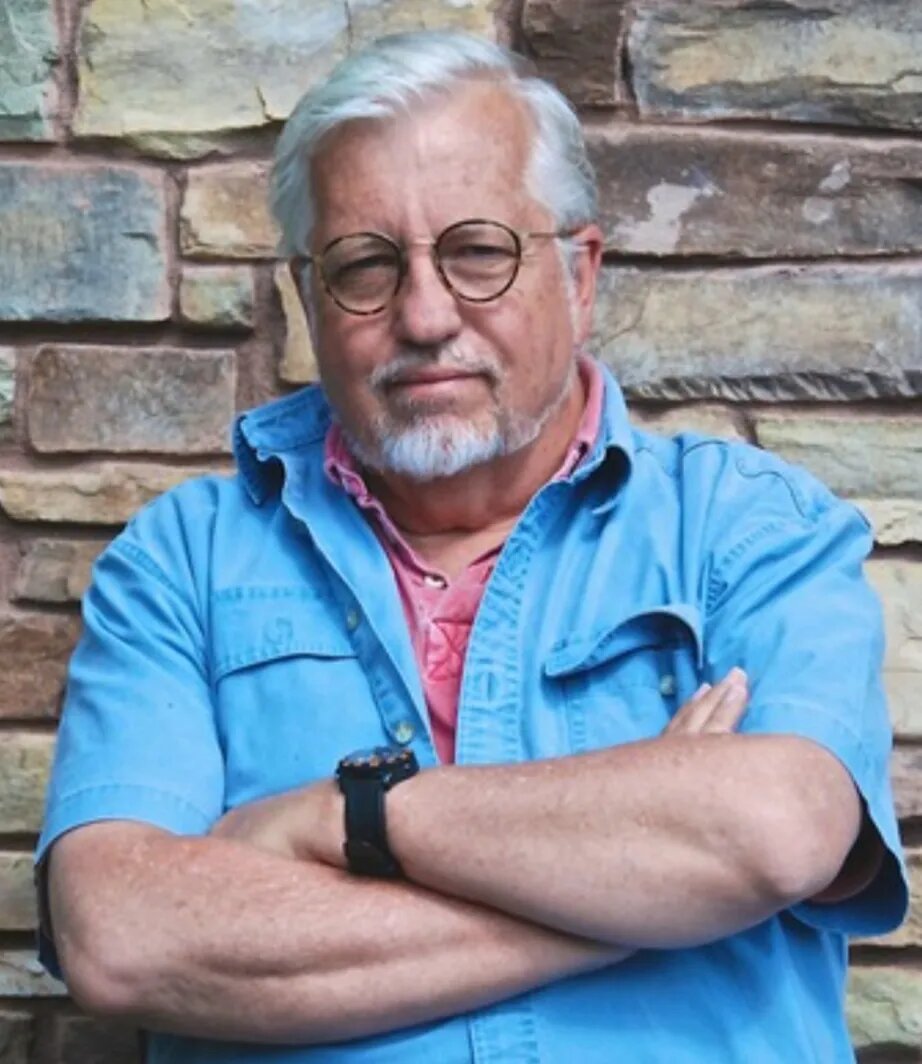 Дэн Симмонс