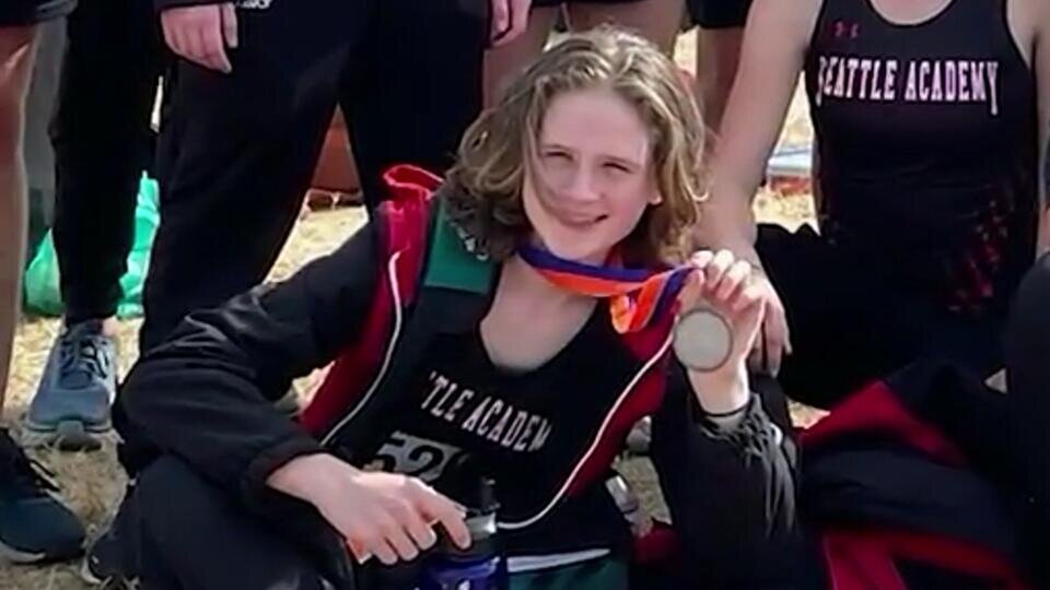     Трансгендер выиграл женские соревнования по бегу в США Скриншот видео