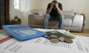    Микрокредитный долг. Фото: Plategonline.ru Ольга Суханова