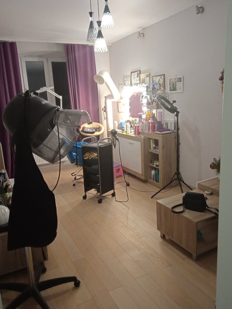 Это моя студия, тут я работаю