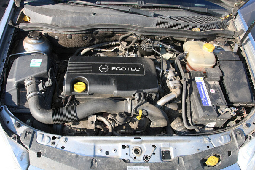 Опель 1.7 исузу. Опель Зафира 1.7 CDTI. Опель Зафира б 1.7 CDTI двигатель. Opel 1.7 CDTI инжектор.
