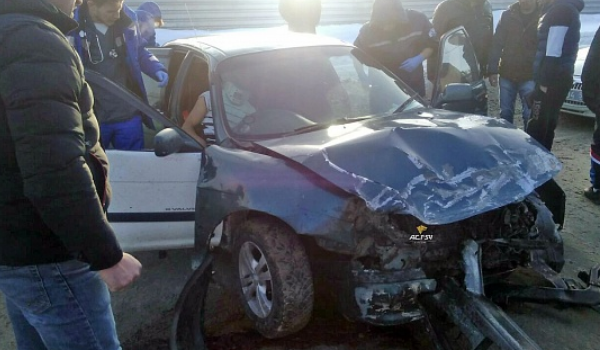  Вчера автолюбитель без прав на управление автомобилем двигался с большой скоростью на автомобиле Toyota.