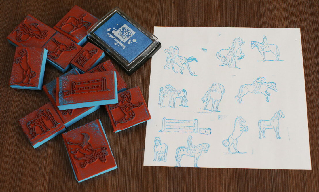 Штампики, штемпельная подушечка, оттиски.
