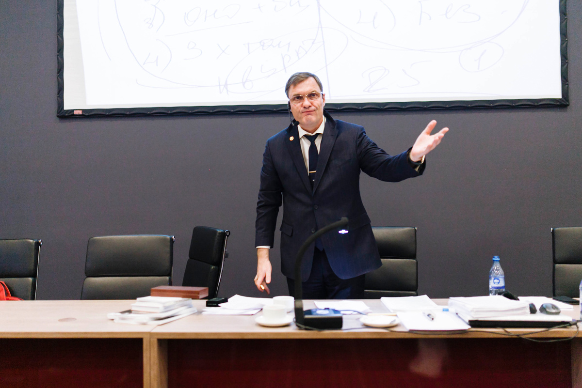 Владимир Туров