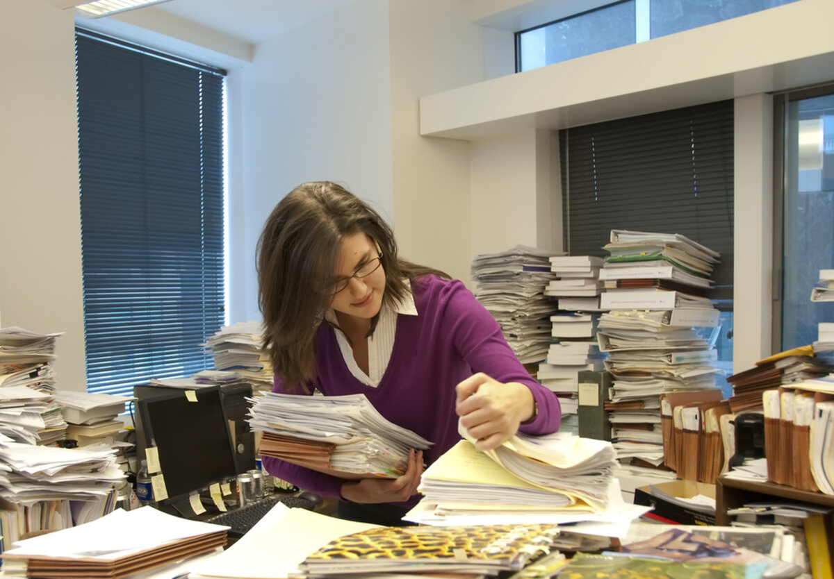 кадровое делопроизводство. требуется помощник менеджера по продажам.