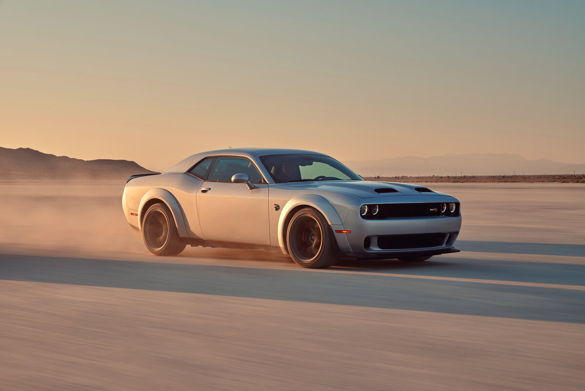 challenger srt hellcat