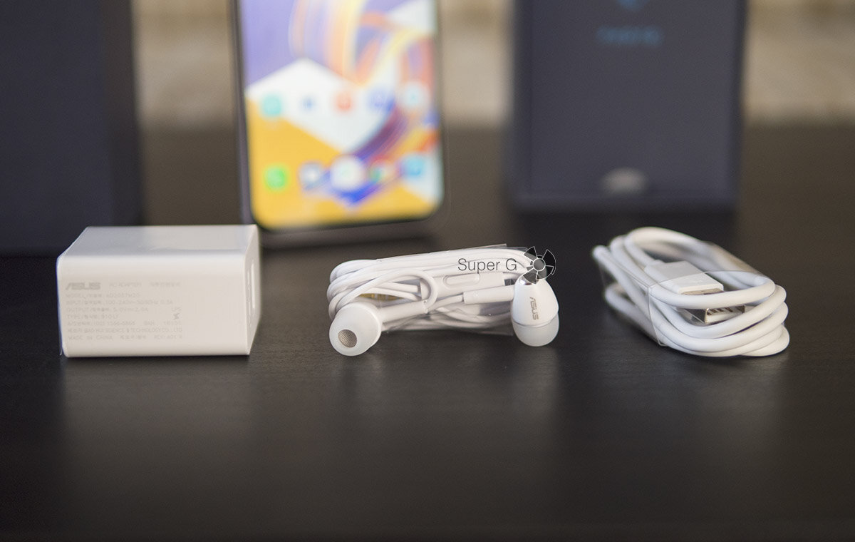 Аксессуары из коробки