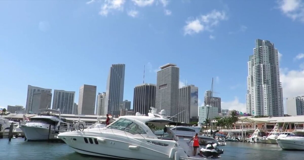 Работа парикмахером в США. 500 долларов за стрижку. Вы серьезно ...