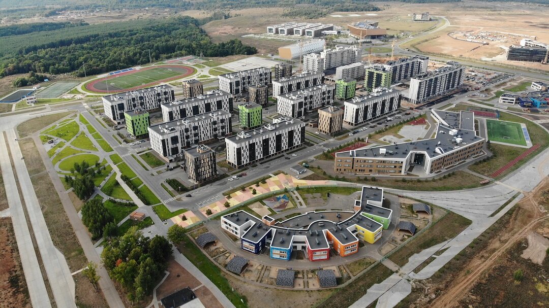 Заброшенный поселок юбилейный пермский край. Самый малонаселенный город. Остров будущего. Самый малонаселенный город. Кладбище мале мальдивы.