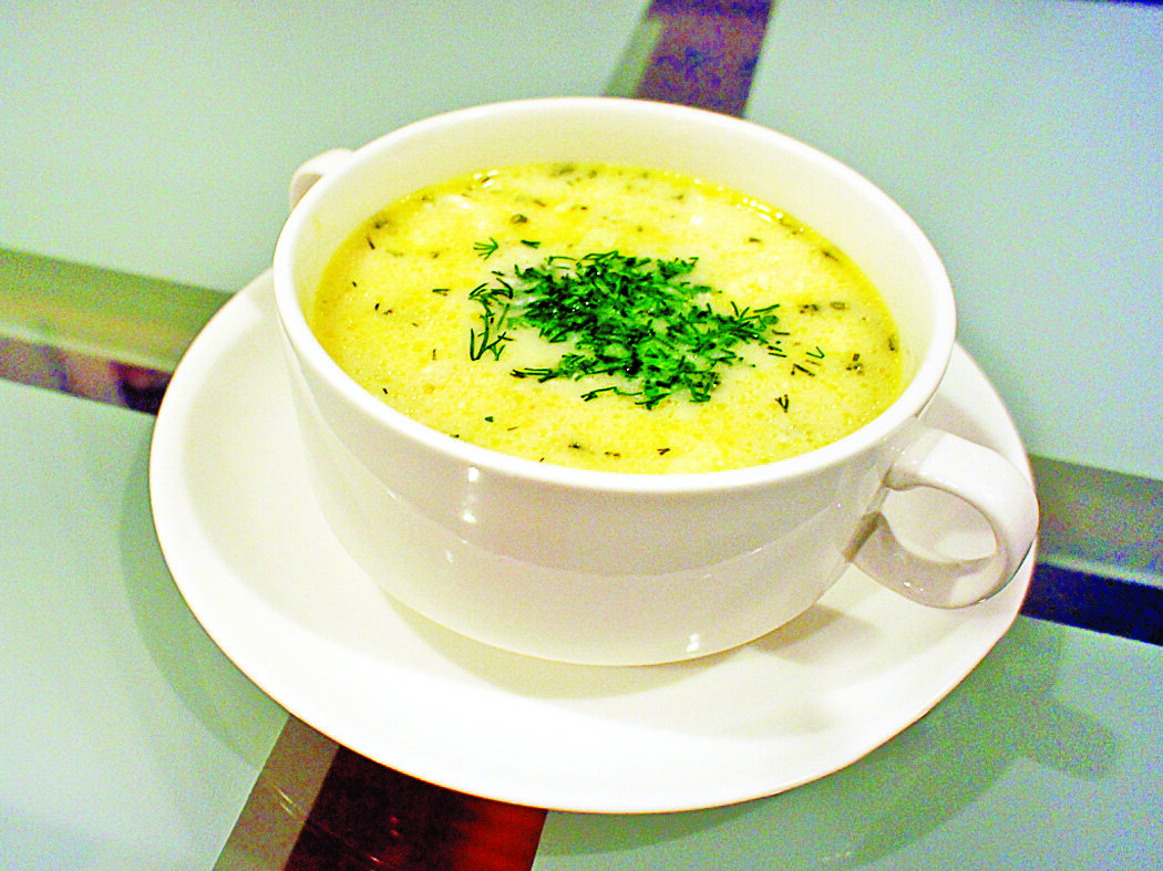 Рецепт: Суп из плавленных сырков | на скорую руку