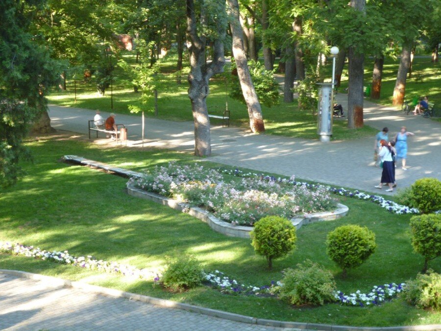 городской парк горького краснодар. краснодар горсад парк. парк горпарк краснодар. парк горького краснодар. парк горпарк краснодар.