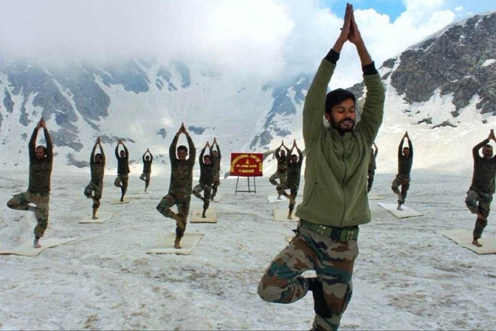 https://www.thestatesman.com/india/chinese-troops-join-indian-soldiers-performing-yoga-ladakh-1502768345.html?fbclid=IwAR0kzxD1SvEM_o9JqnIvBXWV8X0Kn989l7Lnn0AyaesToLK_x76-I1U9YQM