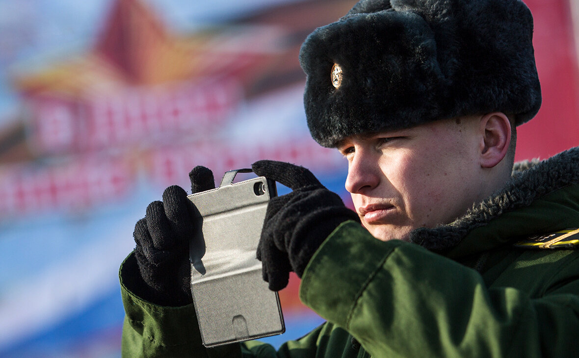 Ле военнослужащих. М-663с «атлас». Российский солдат.