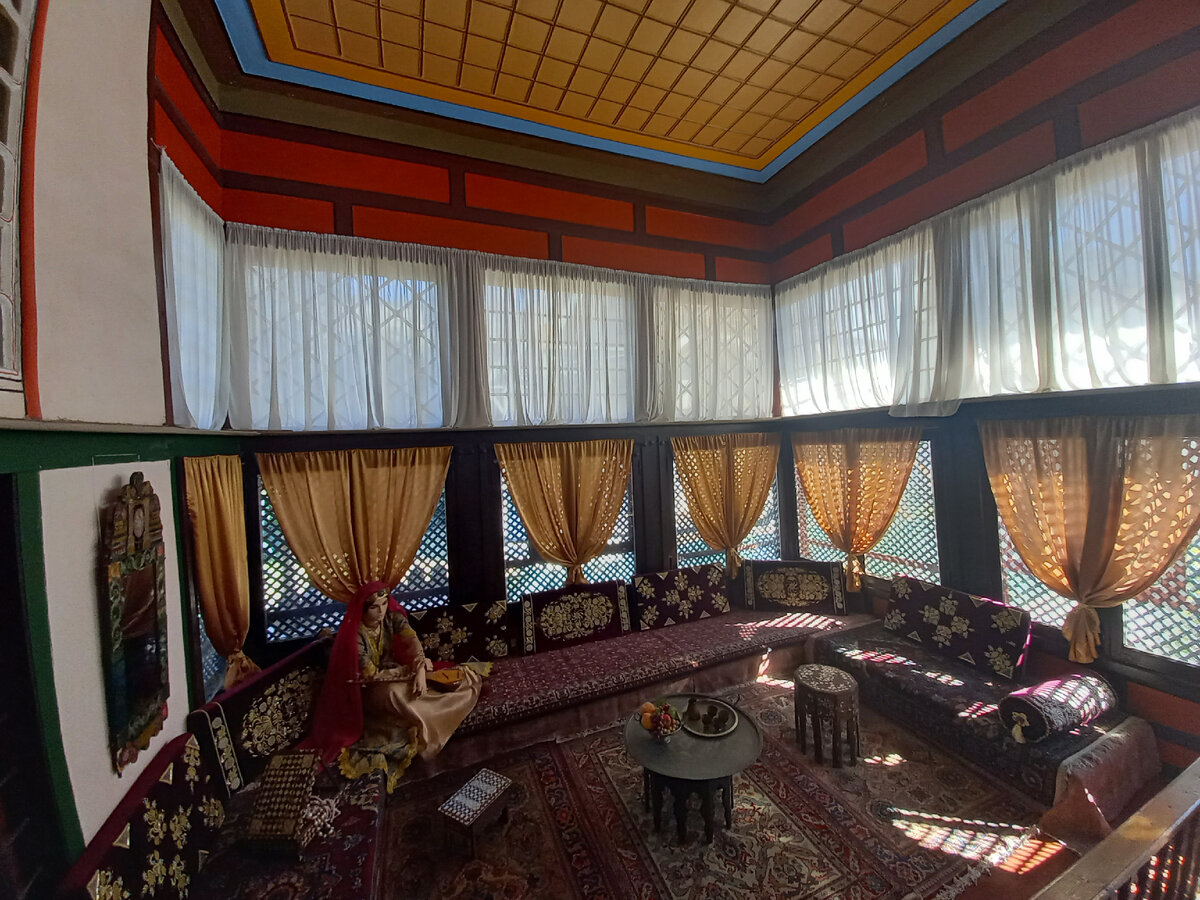 Интерьер одного из залов дворца