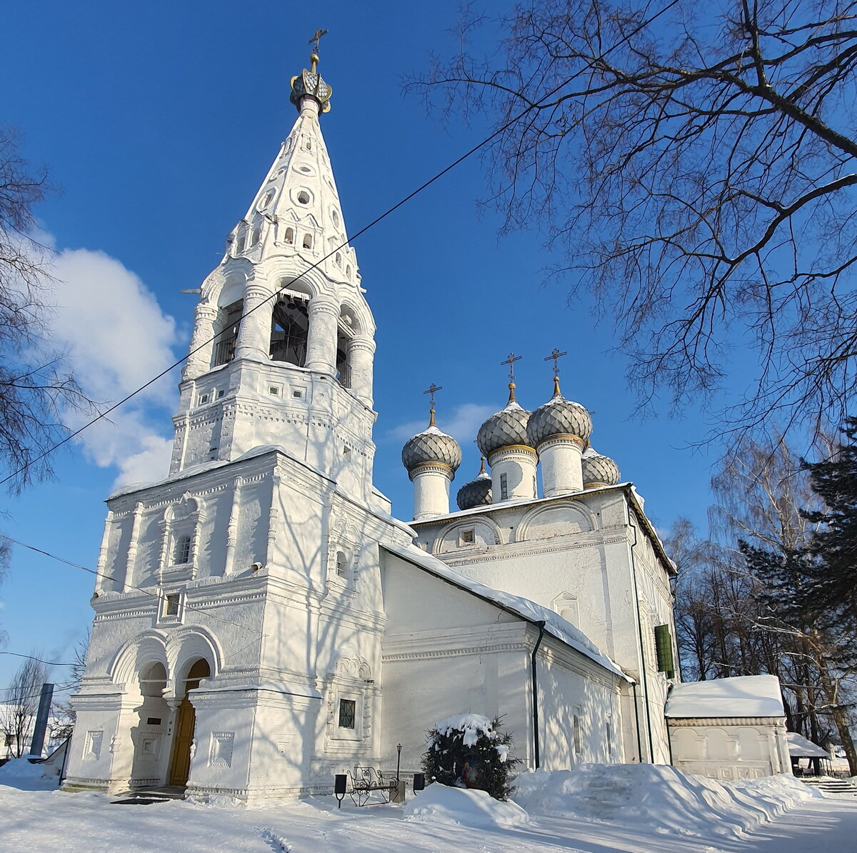 Фото 1 Современный вид храма 2021г.
