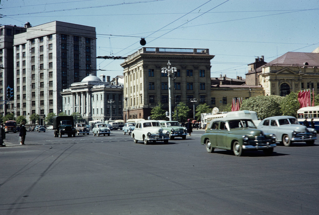 Город пятьдесят пять. Москва 1959. Площадь Свердлова в Москве СССР. Москва 1959 год. Проспект Маркса в СССР.