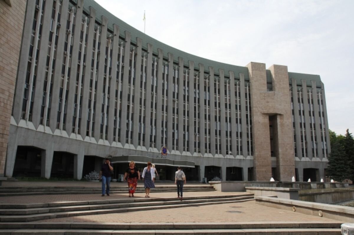    МВД ЛНР: Украина вывозит из Днепропетровска документы