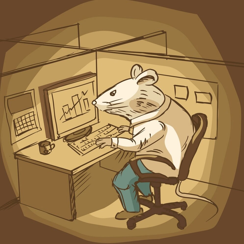 Мышка за компьютером