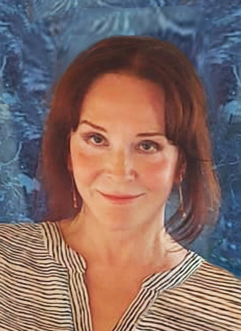 Надежда Стрелкина - профессиональный художник, член Союза художников России.