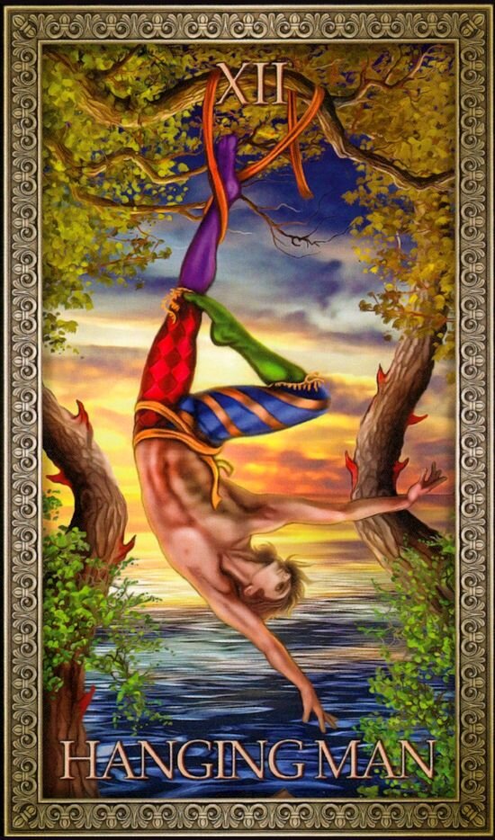 12 аркан повешенный. Повешенный таро уэйта. Карты таро жертвенность. 12 аркан таро. Карты таро жертвенность.