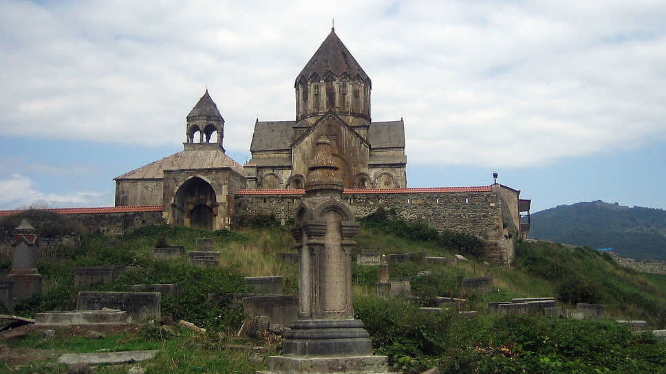 Фото: wikipedia.org📷Гандзасарский монастырь благодаря князьям рода Гасан-Джалалянов сохранил роль важнейшего духовного и религиозного центра