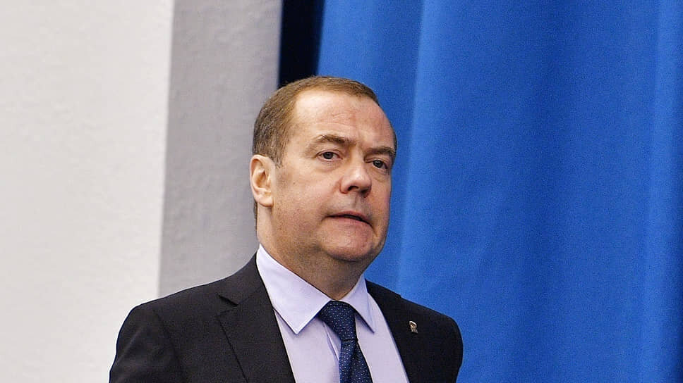 Фото: Антон Новодерёжкин / Коммерсантъ📷Заместитель председателя Совета безопасности России Дмитрий Медведев