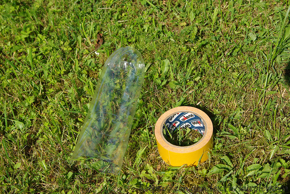 Скотч у меня по рукой оказался только двухсторонний