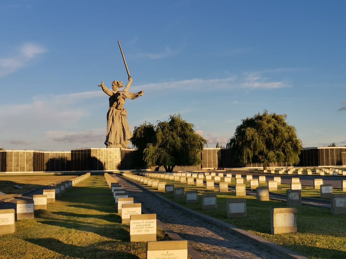 По пути с моря заехали в Волгоград на пару суток. Рекоменую! Рассказываю,  куда успели сходить | Вечно на диете | Дзен