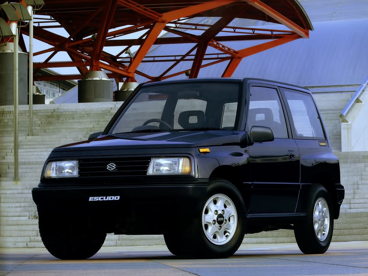 Эскудо автомобиль. Suzuki Escudo 1997 1 поколение. Suzuki Escudo i 1988. Сузуки эскудо 1покление. Сузуки эскудо 3 поколение.