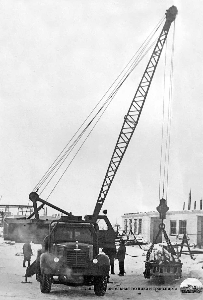 Первый камышинский автокран К-104 на шасси ЯАЗ-210